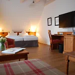 Metzgerei Romantik Der Millipp ホテル 4*